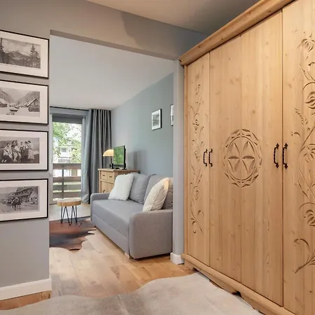 Апартаменты Atmospheric Next To Krupowki By Renters