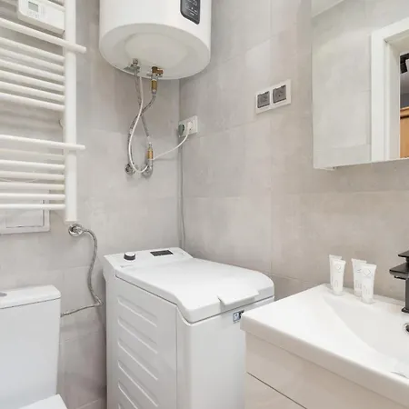 Atmospheric Next To Krupowki By Renters * Закопане